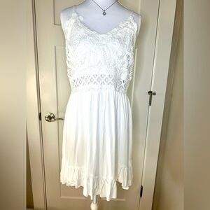 Dokuritu White Boho Lace Crochet Bodice Sundress | Smocked Back | L | Unlined